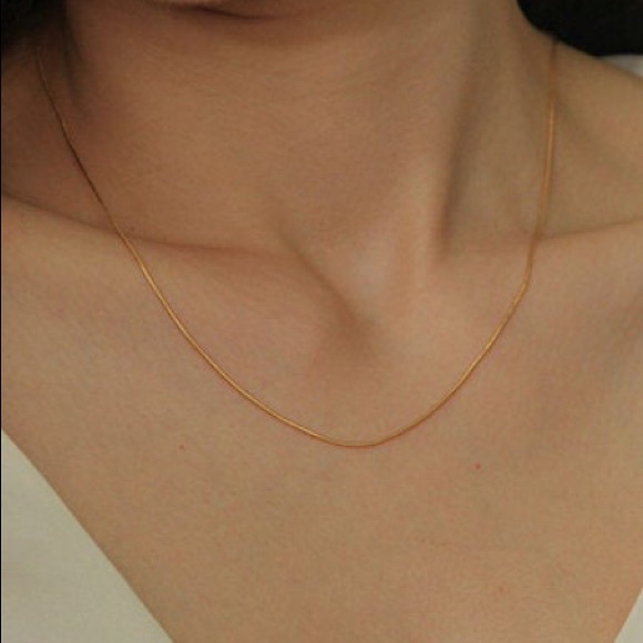 18K gold plated ultra thin shake necklace - Picture 11 of 11
